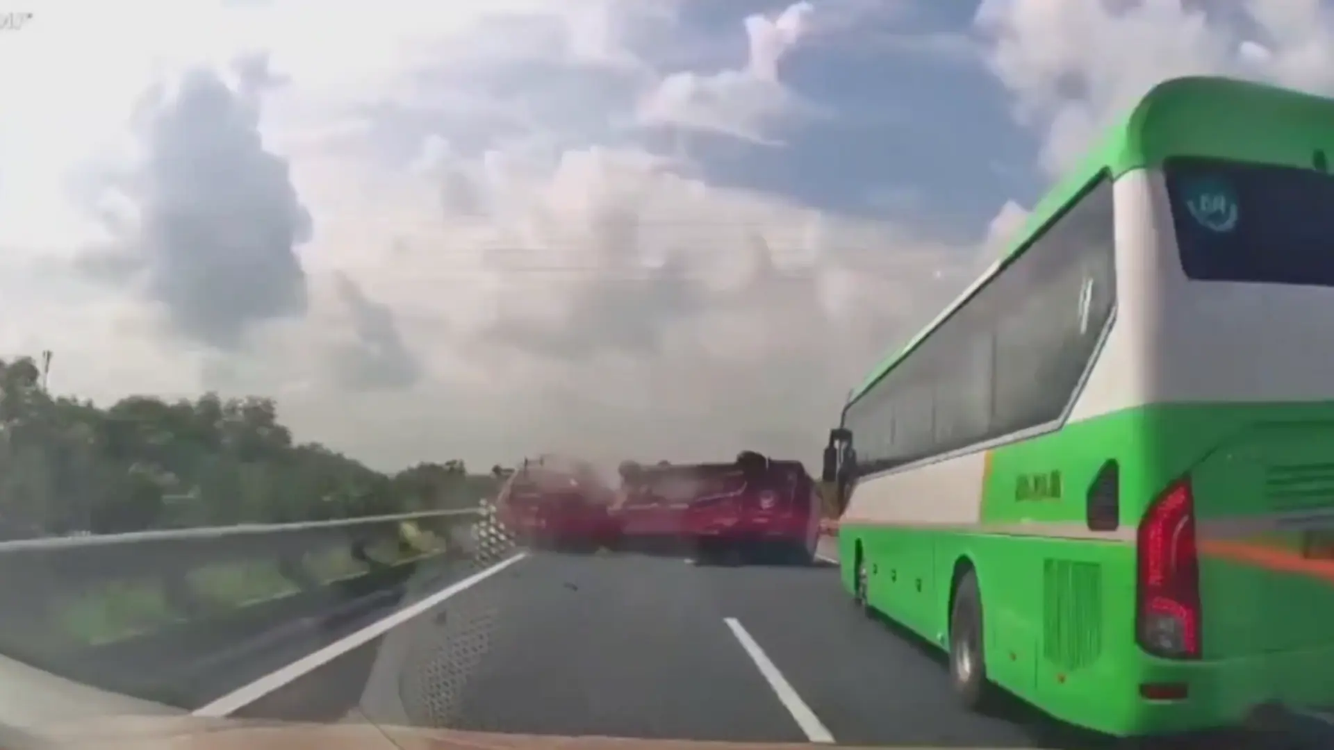 Trong 4 ngày nghỉ lễ, toàn quốc xảy ra 196 vụ TNGT